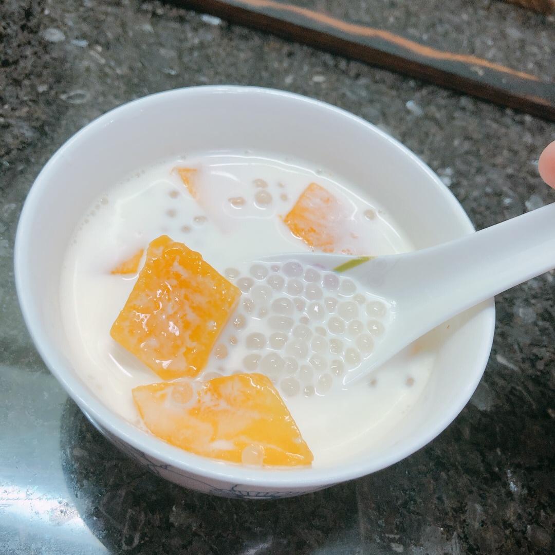 芒果椰汁西米露