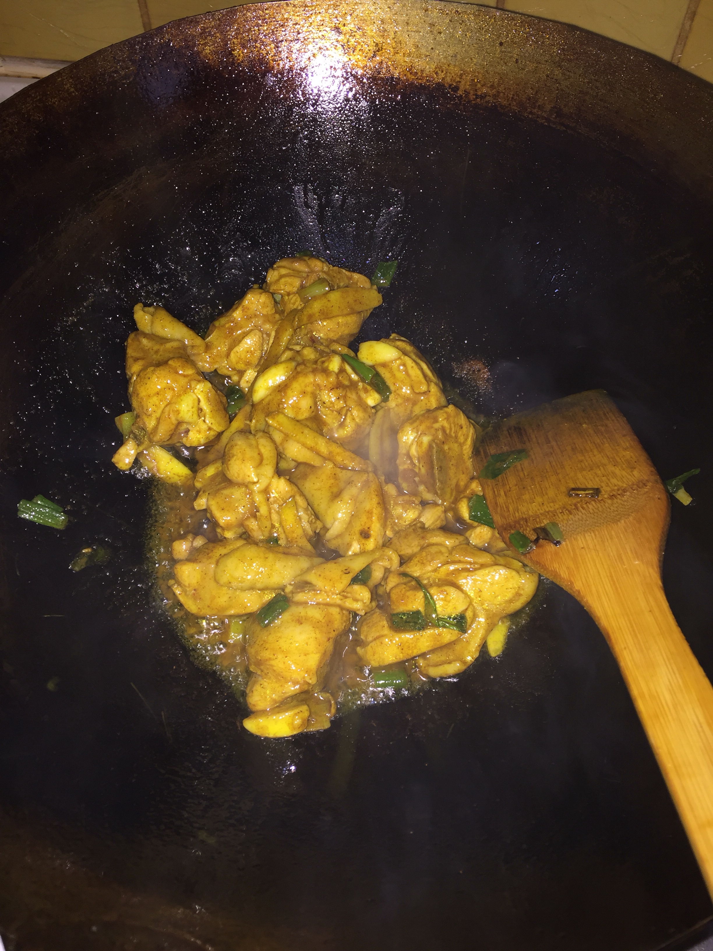 咖喱土豆炖鸡腿的做法 步骤2