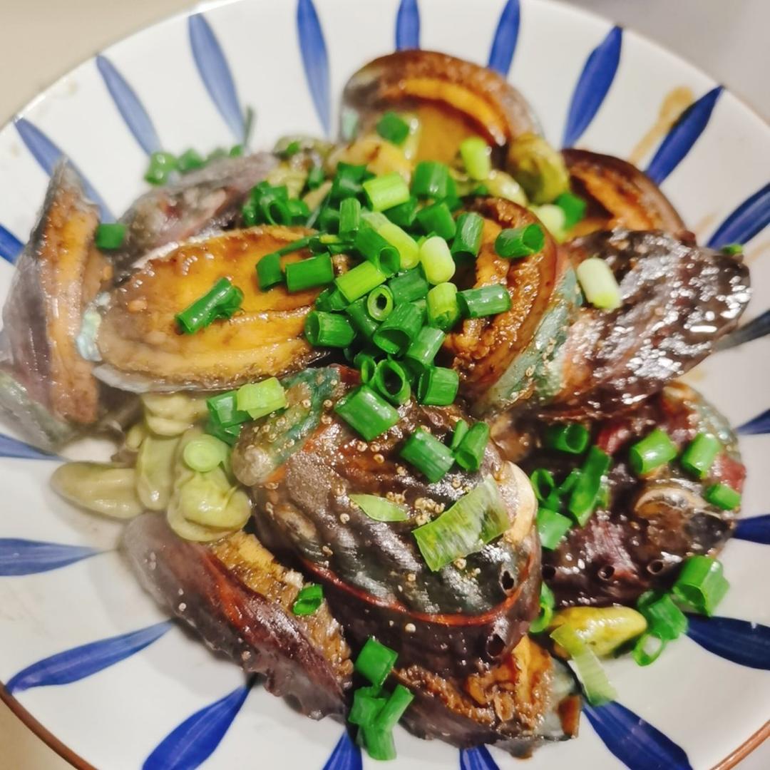 红烧肉焖蚕豆