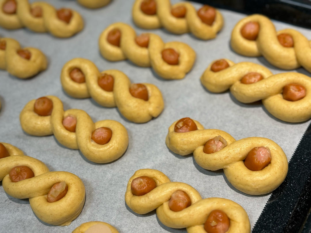 超级好吃的香肠面包