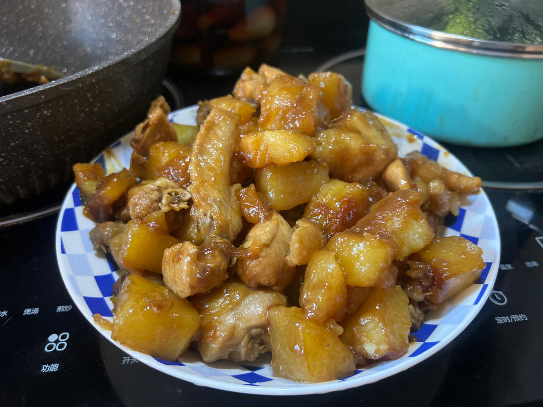 土豆焖鸡腿