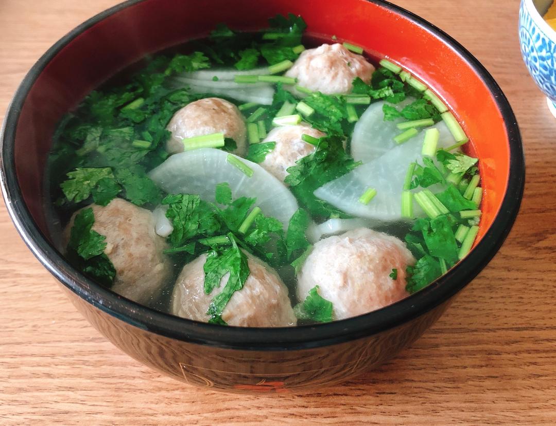 mister貘做的牛肉丸白萝卜汤