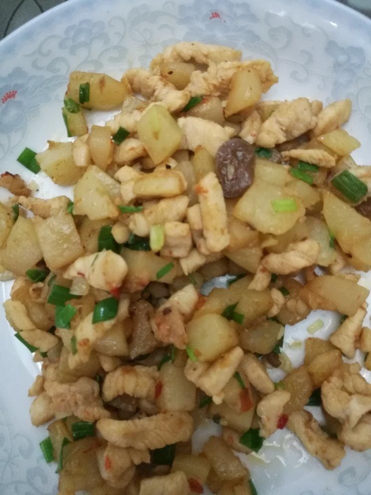 一道怎么做都好吃的干煎土豆鸡丁（红烧，咖喱，椒盐，孜然）