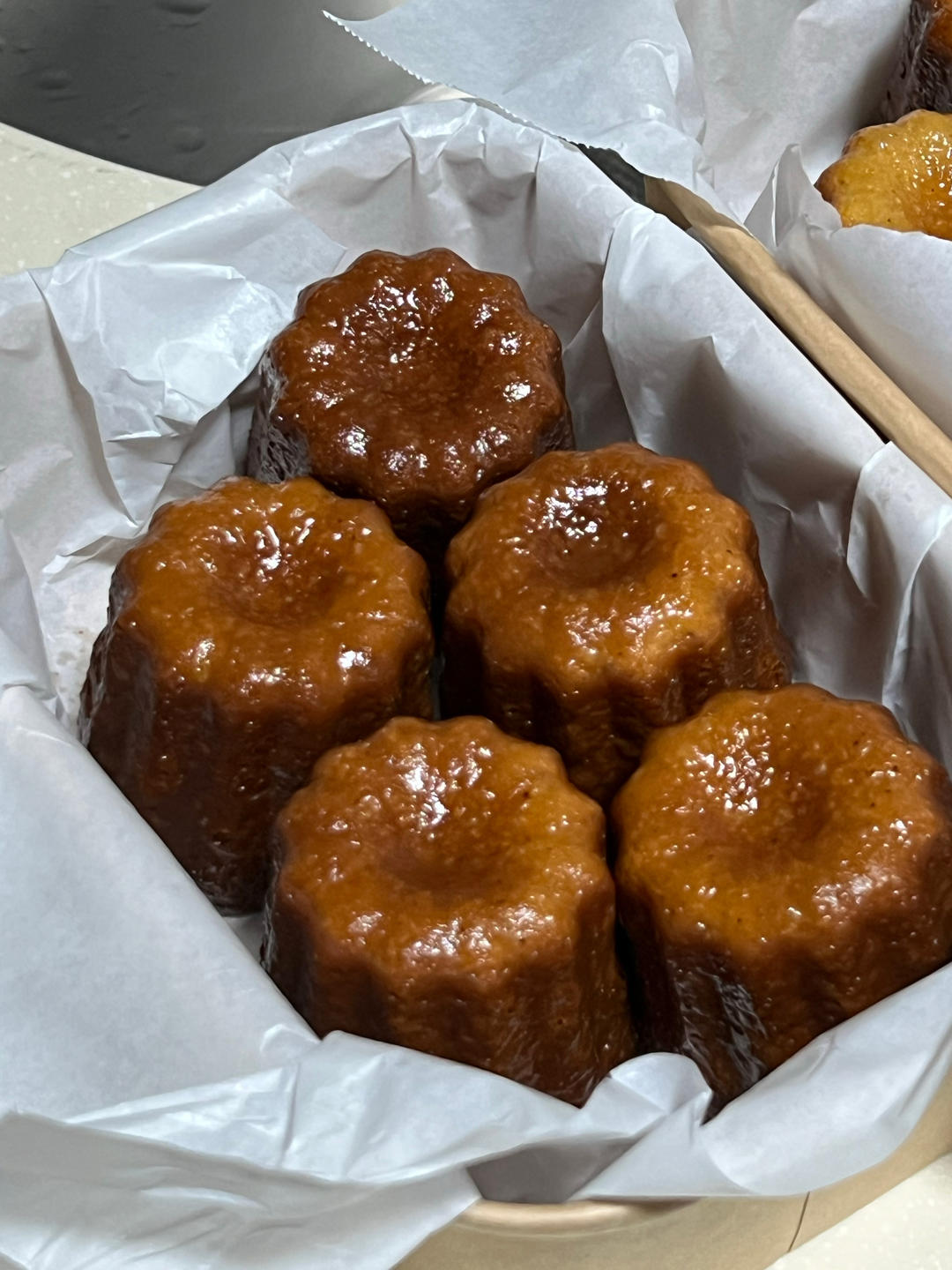 精致又美味的法式可露丽Canelés