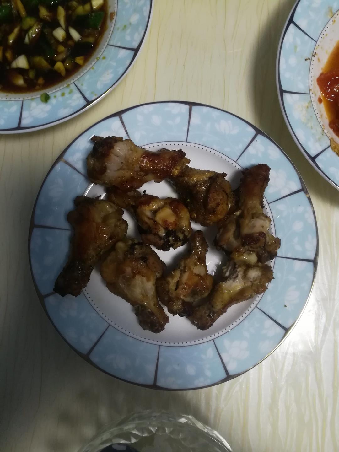 蒜香烤翅根