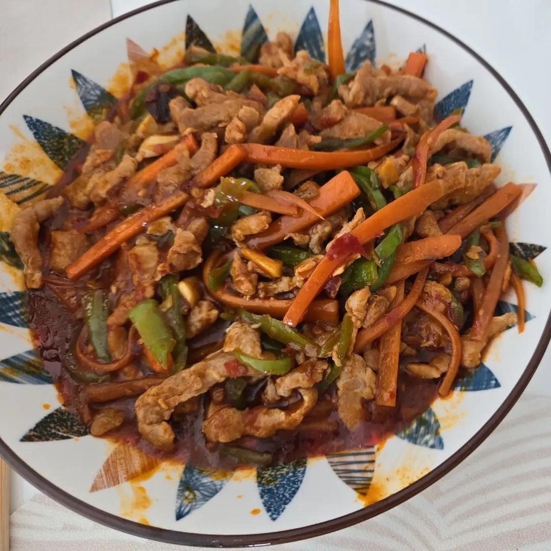 看了就会做的超级下饭菜～鱼香肉丝
