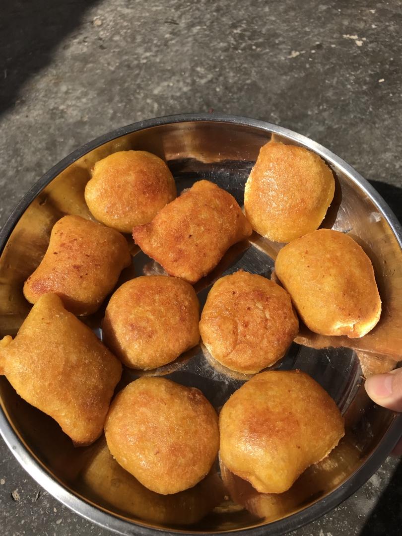 一口爆浆的南瓜饼