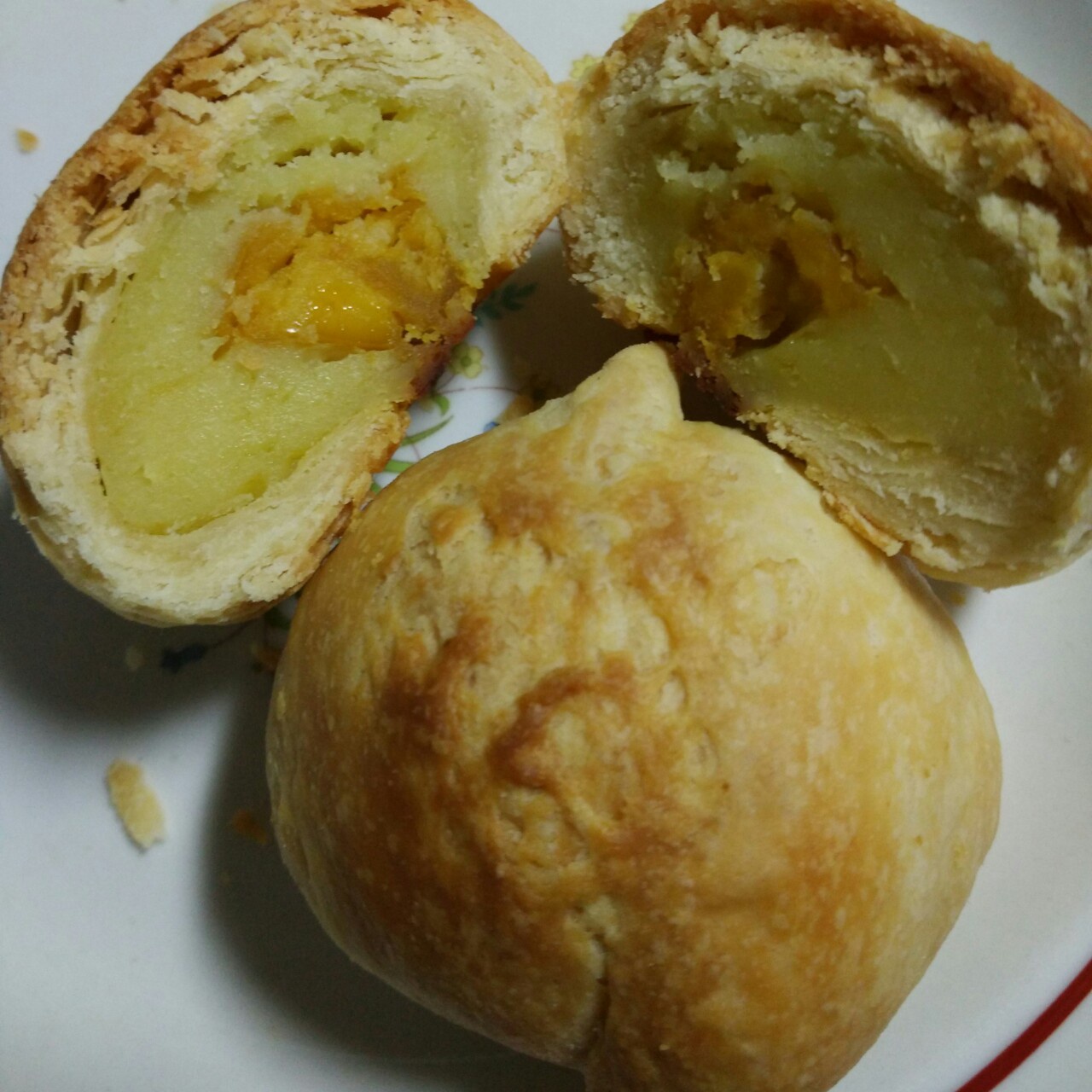 蛋黄酥：抹茶酥：（奶黄味）