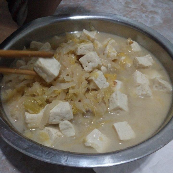 东北酸菜猪肉粉条冻豆腐