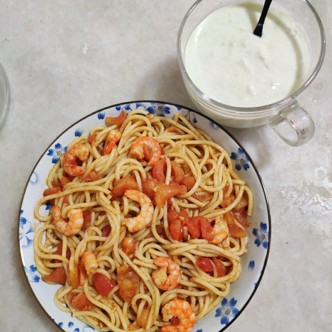 虾仁番茄意大利面