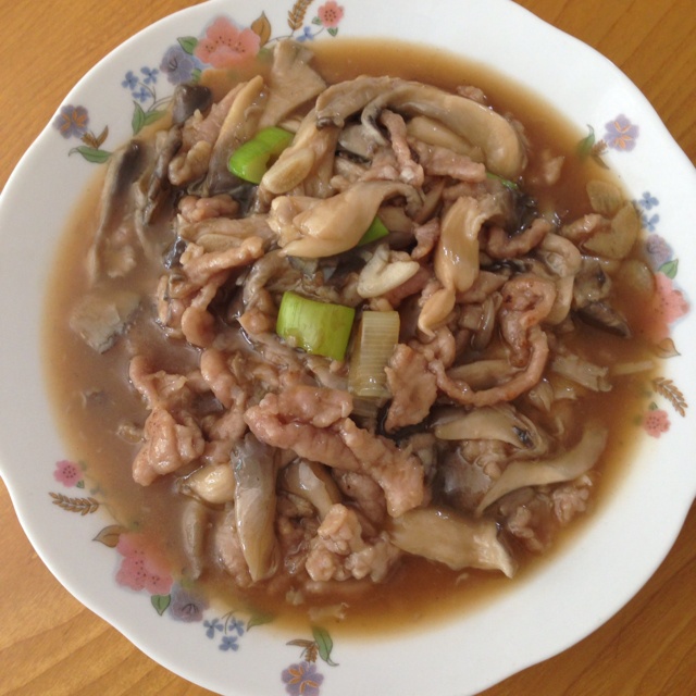 平菇炒肉