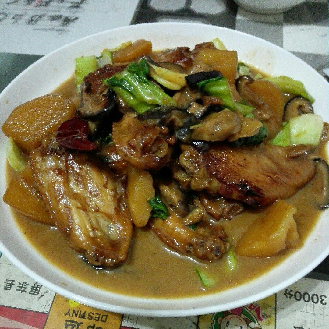 鸡翅中炖土豆