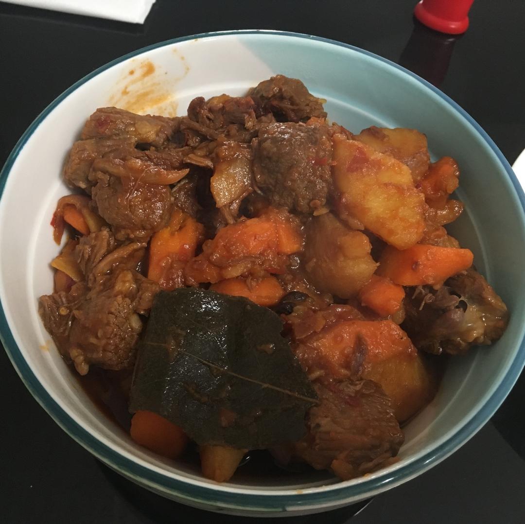 一个话唠包教包会的香浓红烩牛腩