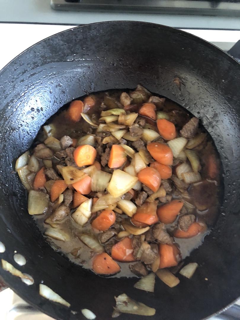 手抓羊肉饭
