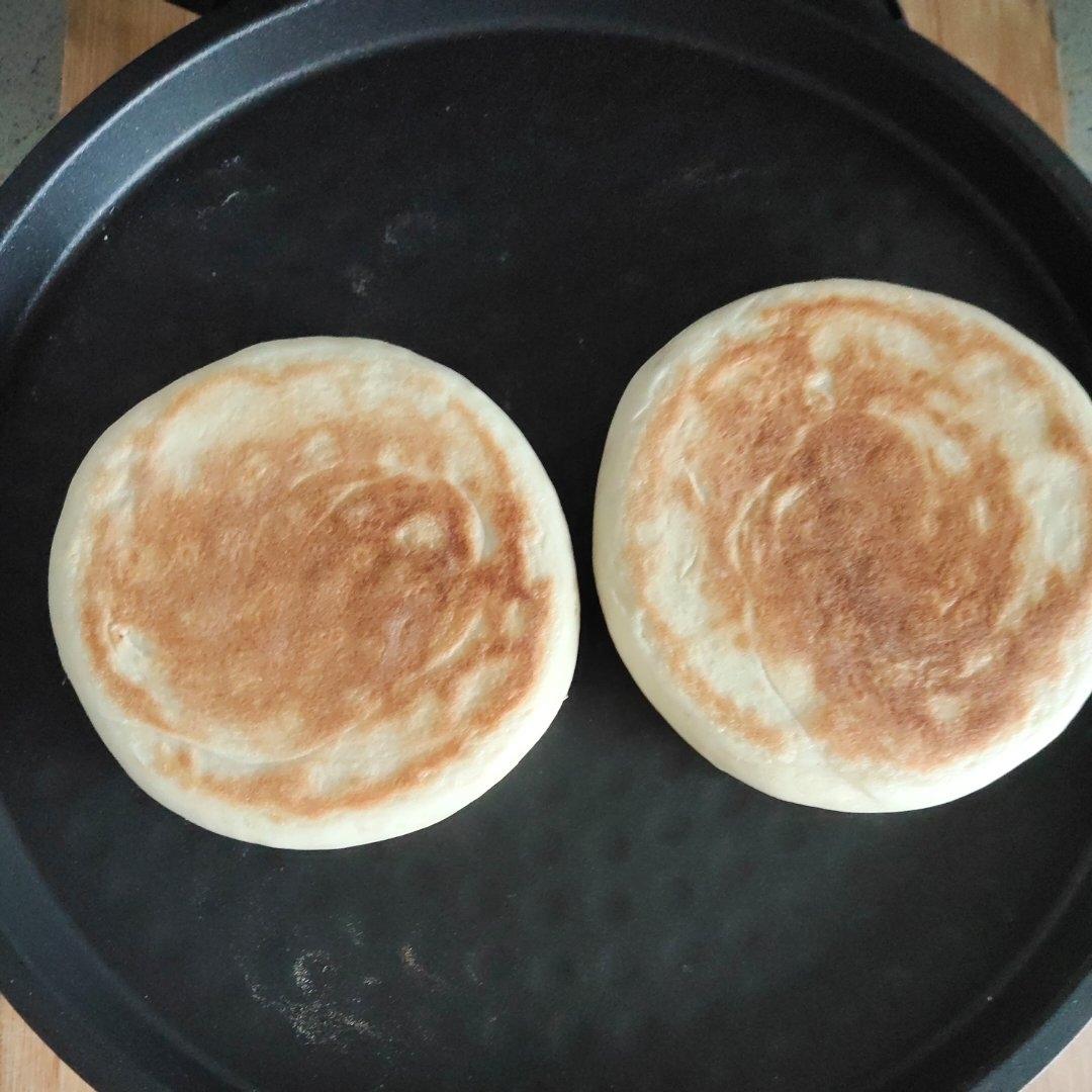 肉夹馍，白吉馍