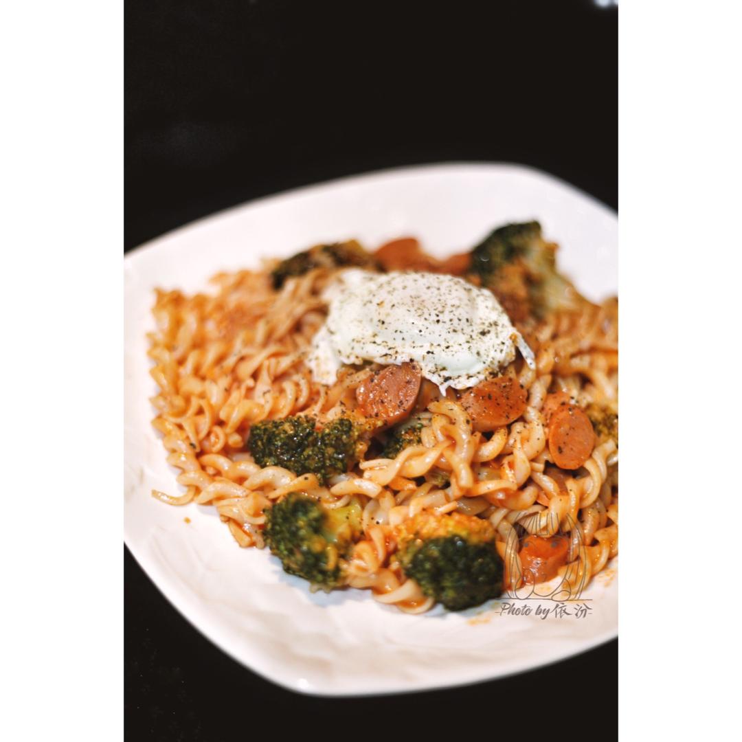 番茄意大利面