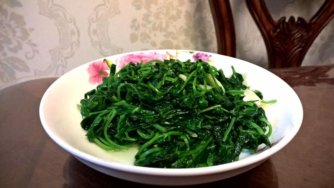 蒜片豌豆尖