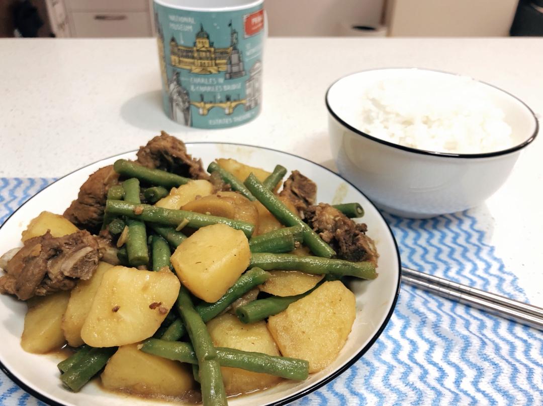 排骨炖土豆豆角