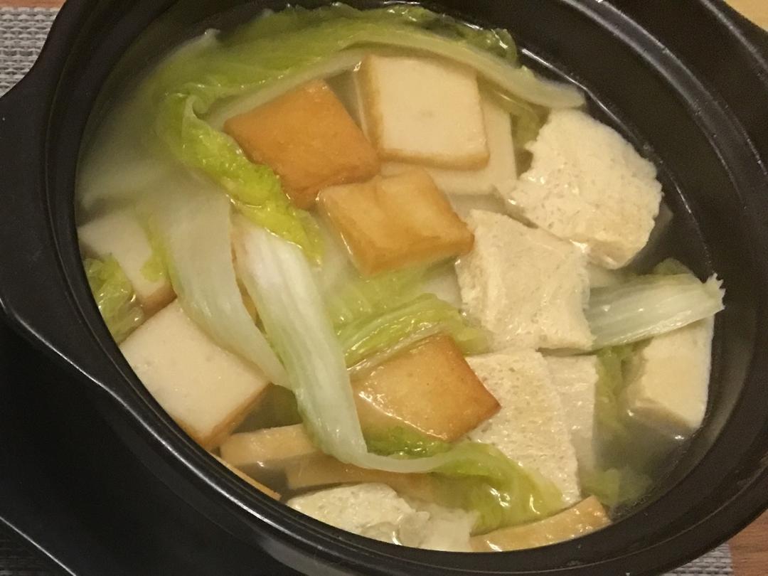 咸肉娃娃菜豆腐煲的做法