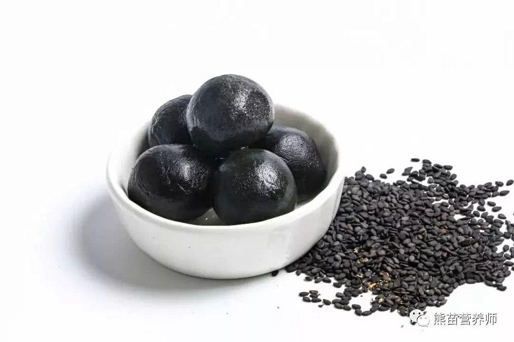 做一次成一次的秘制黑芝麻丸的做法