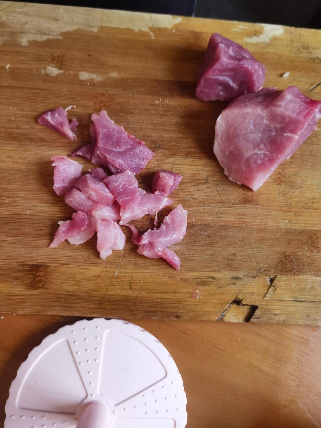 牛肉丸懒人版制作（潮汕牛肉丸）的做法 步骤2