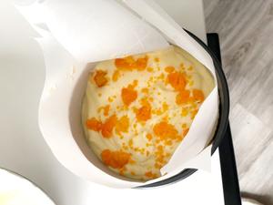 咸蛋黄古早味蛋糕（超好吃的咸蛋黄系列）的做法 步骤13