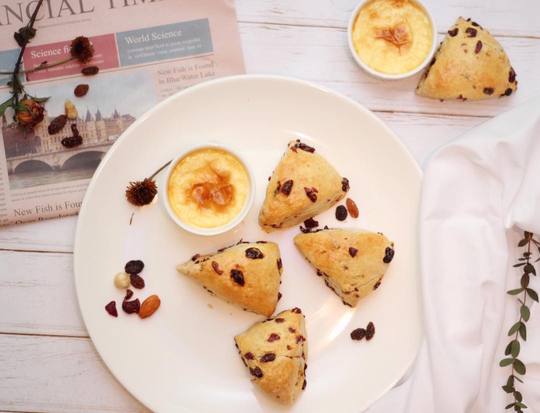 超酥软蔓越莓司康