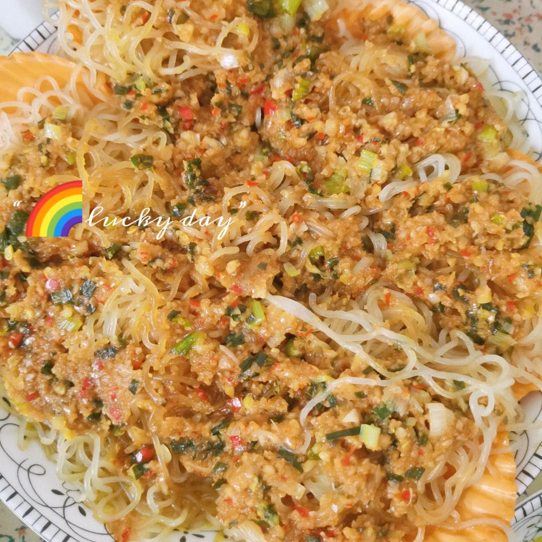 超简单又好吃的扇贝蒸粉丝