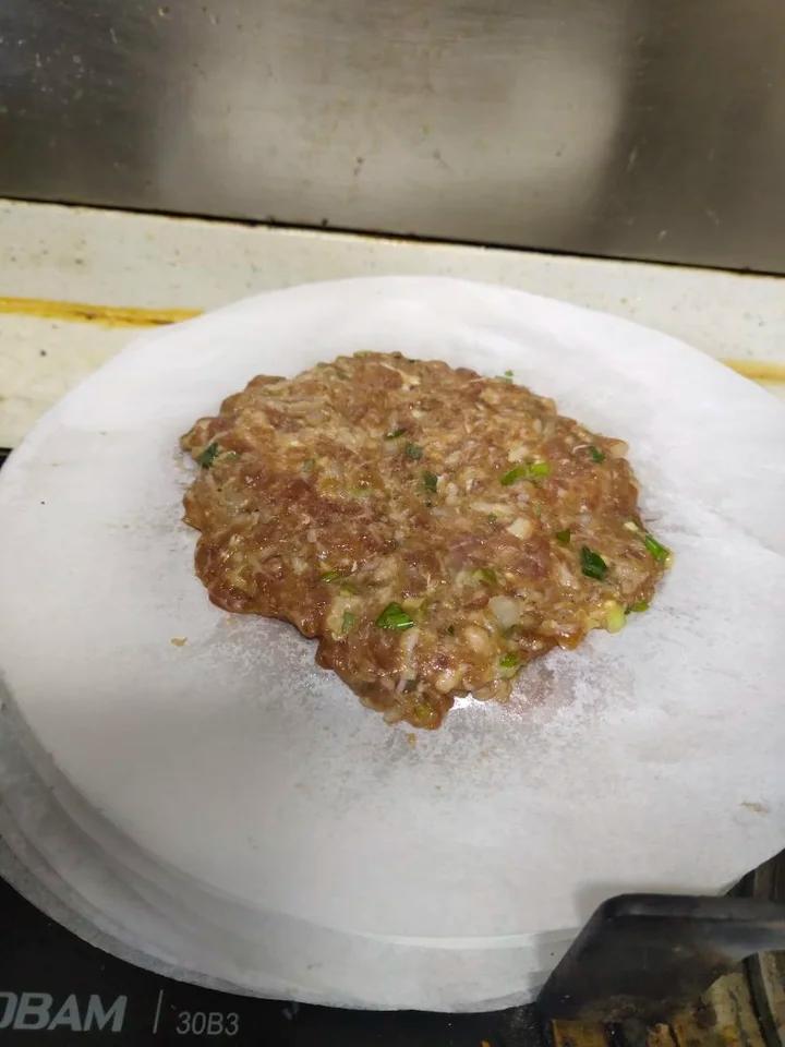 常备餐之好吃多汁的汉堡牛肉饼
