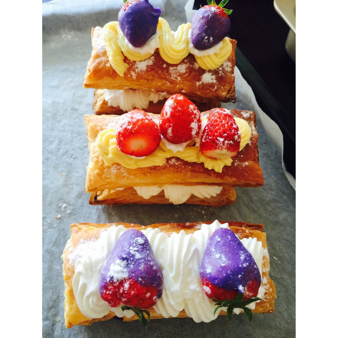 草莓拿破仑（呱呱杯夹馅儿更好吃哟！）