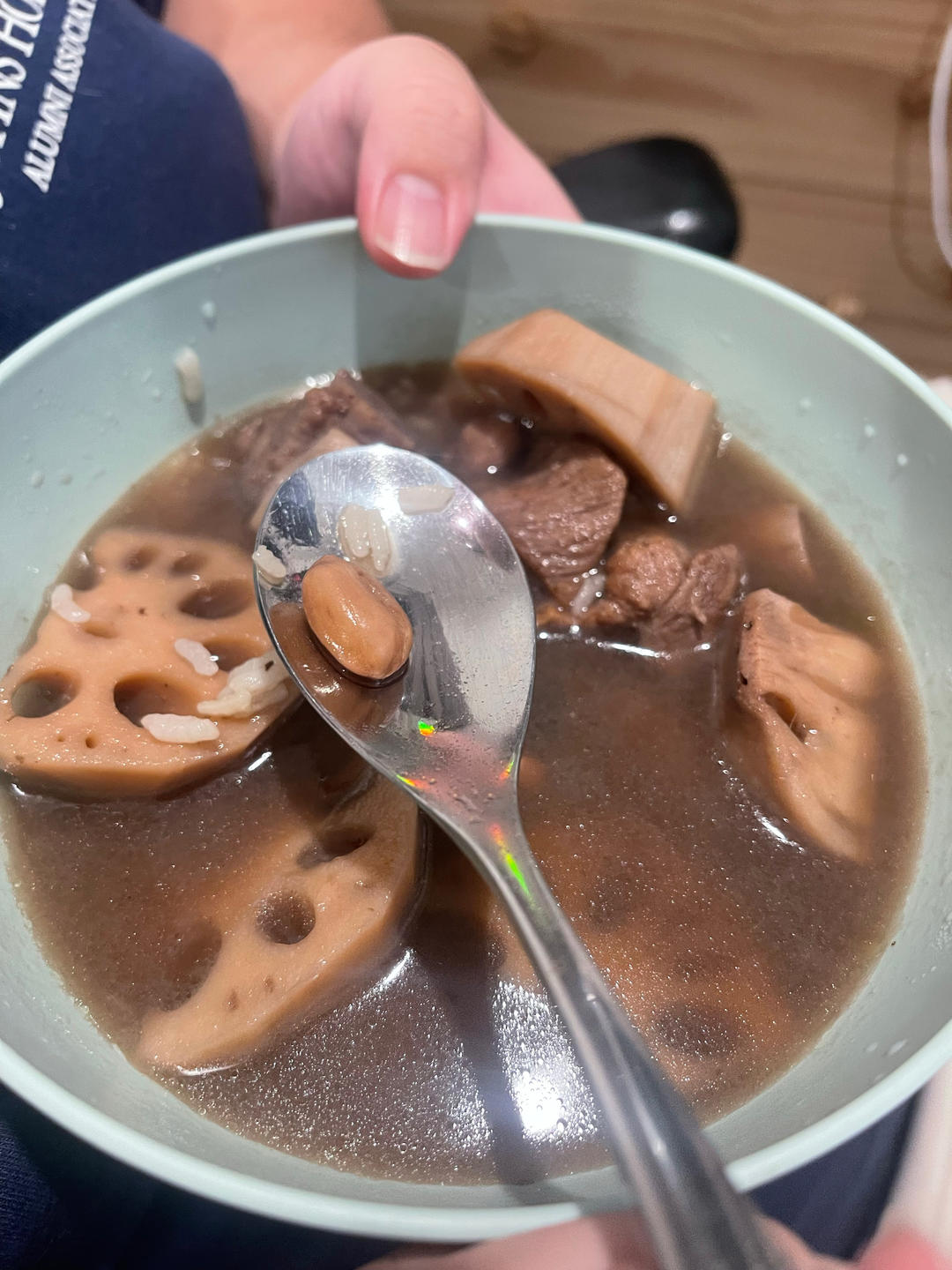 正宗湖北莲藕排骨汤