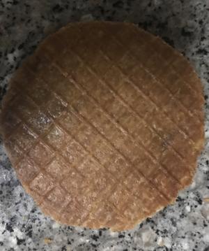 Stroopwafel
荷兰焦糖华夫饼的做法 步骤6