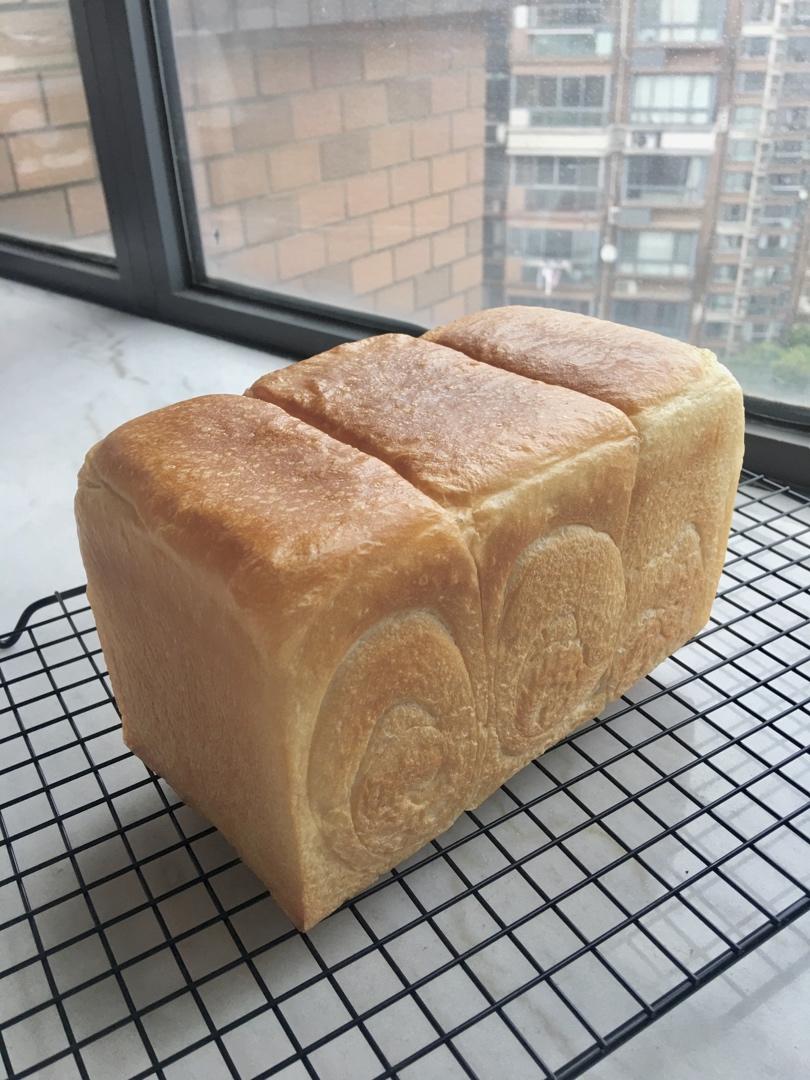 纯奶手撕吐司