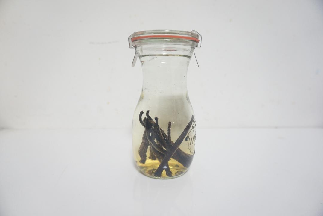 如何自制香草精 Homemade Vanilla Extract