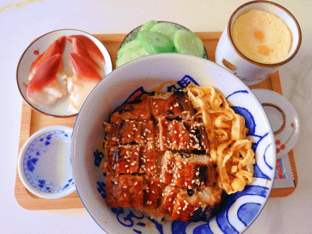 蒲烧鳗鱼饭『附玉子烧(厚蛋烧)平底锅做法』
