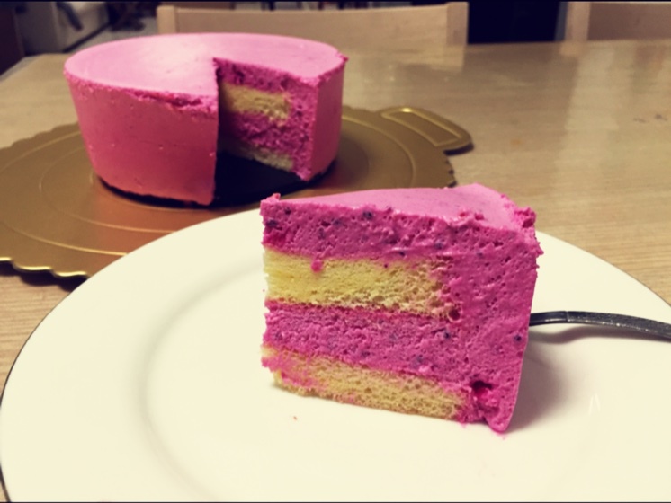 火龙果慕斯（小蛋糕）