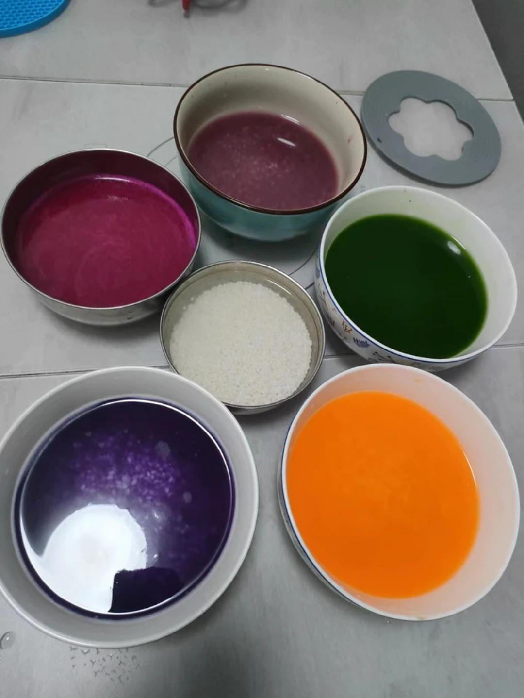 两片[紫甘蓝榨汁]，教你调出六种不同色！