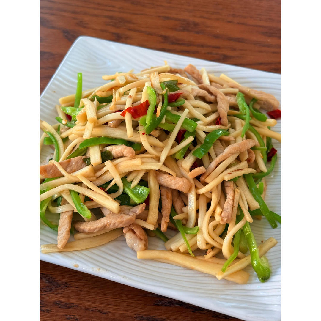 茭白这样做百吃不厌，茭白炒肉