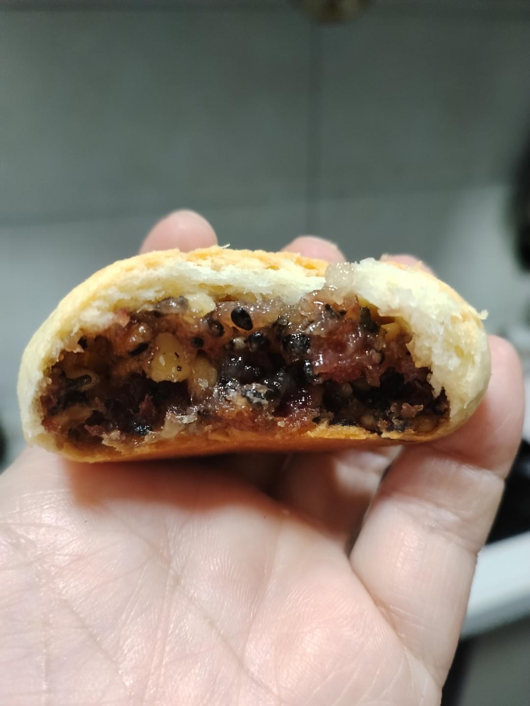 一吃就爱上的云腿月饼