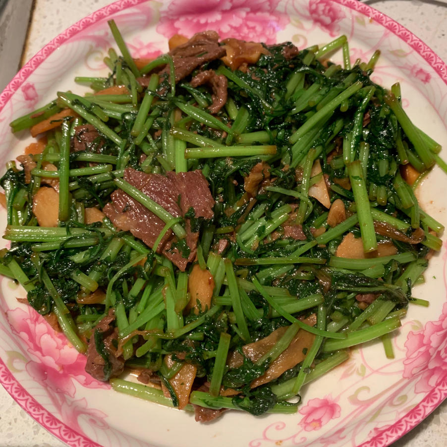 茼蒿炒牛肉