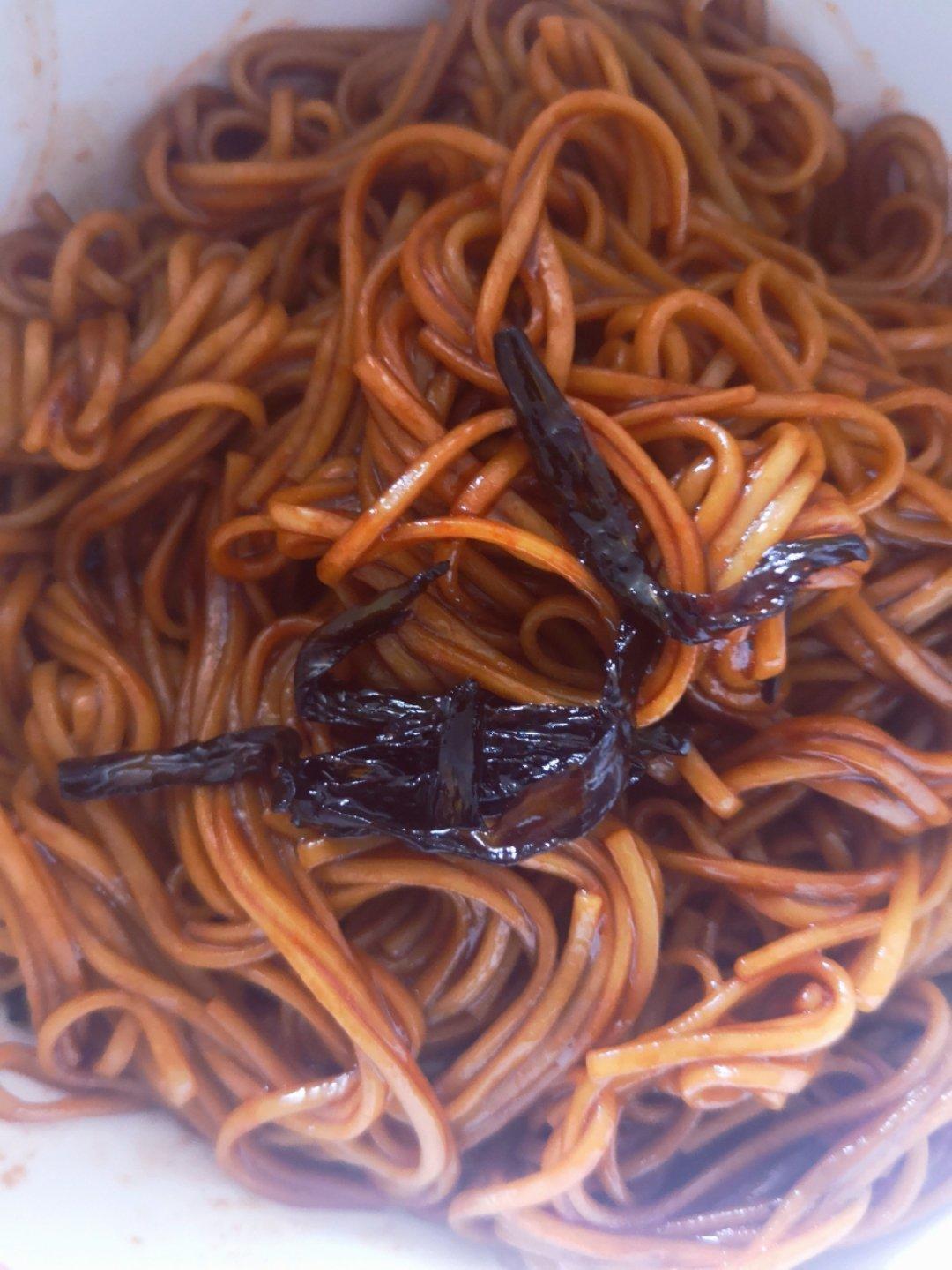 10分钟搞定的一碗葱油拌面