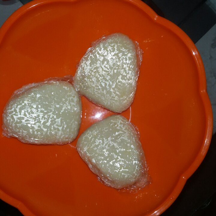 肉松饭团