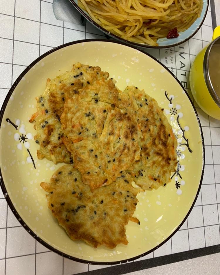 鸡蛋土豆饼