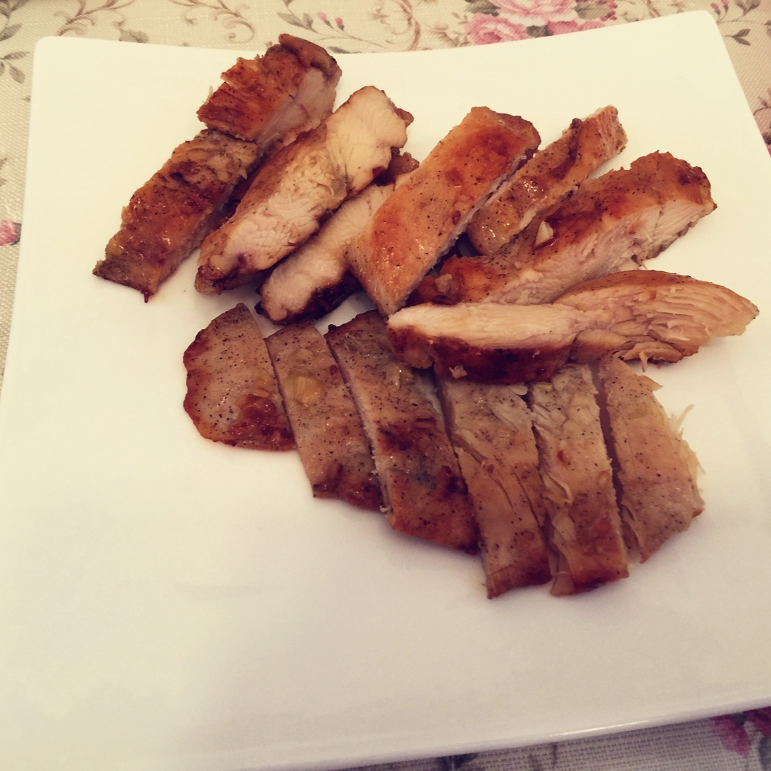 酷炫屌炸天好吃的煎鸡胸肉（香蒜蜂蜜煎鸡胸肉）
