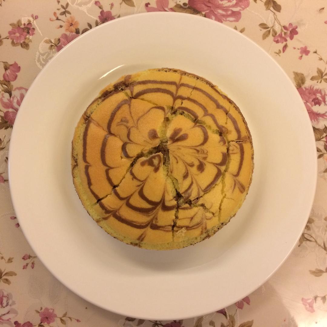 双色拉花戚风蛋糕