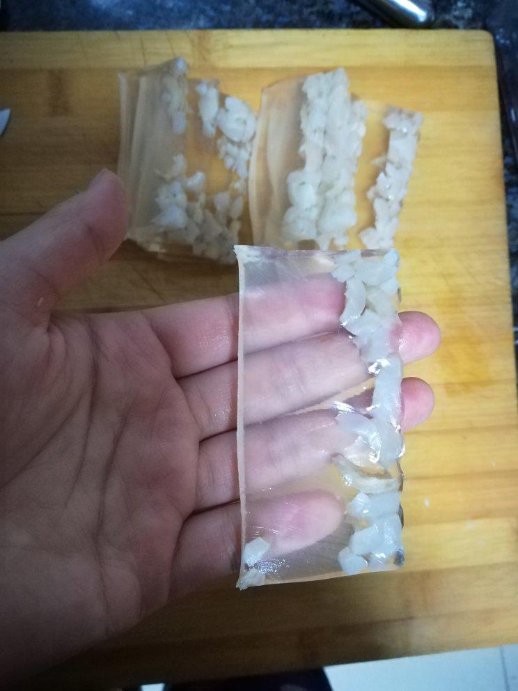 晶莹剔透的水晶猪皮冻