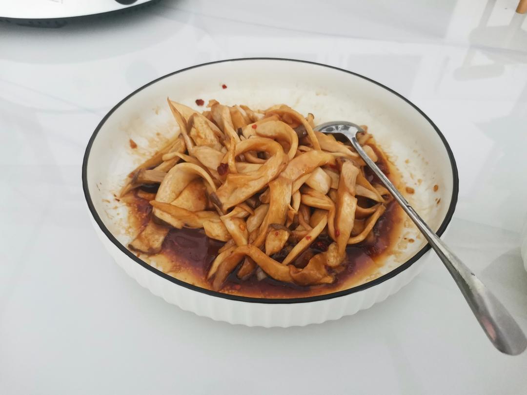 比肉还要好吃的凉拌菜！简单易做。