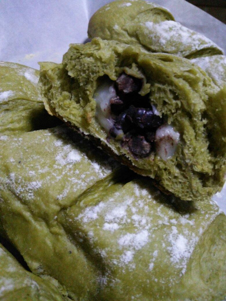 抹茶蜜豆软欧包