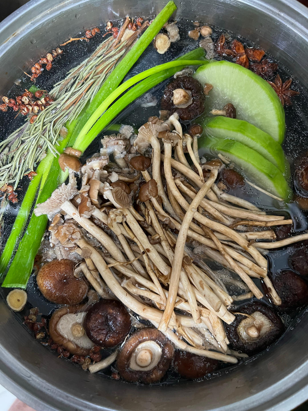 浓香下饭的老母鸡汤泡饭