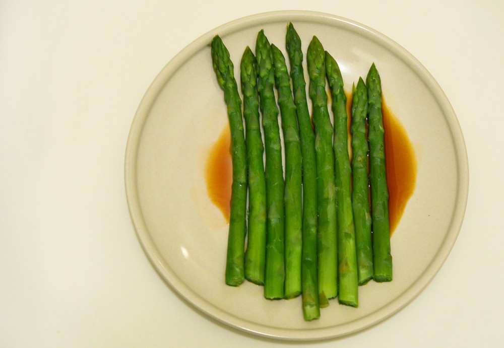 白灼芦笋